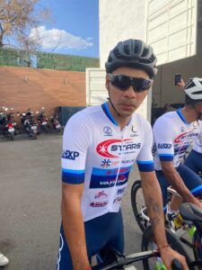 Johan Colón Buelvas, ciclista sincelejano en el Tenis Star de México.